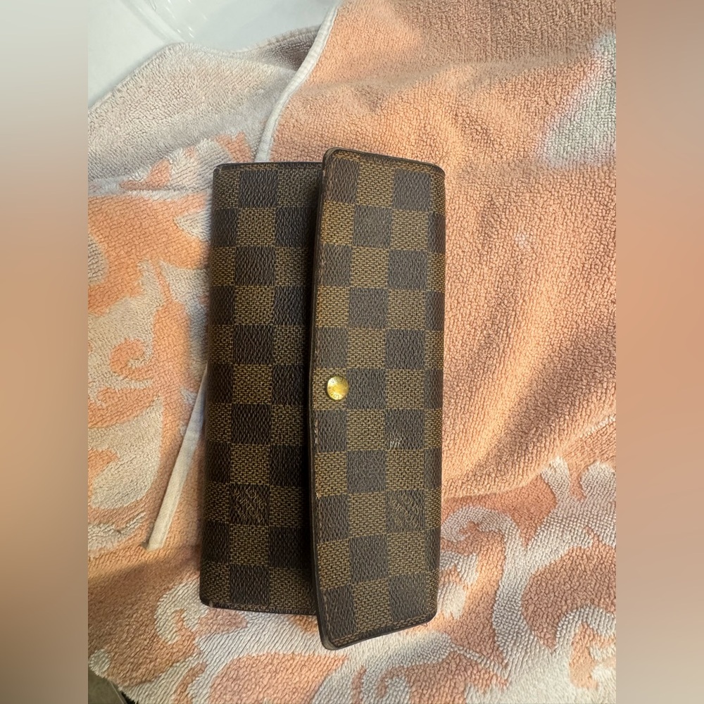 Louis Vuitton Sarah Wallet